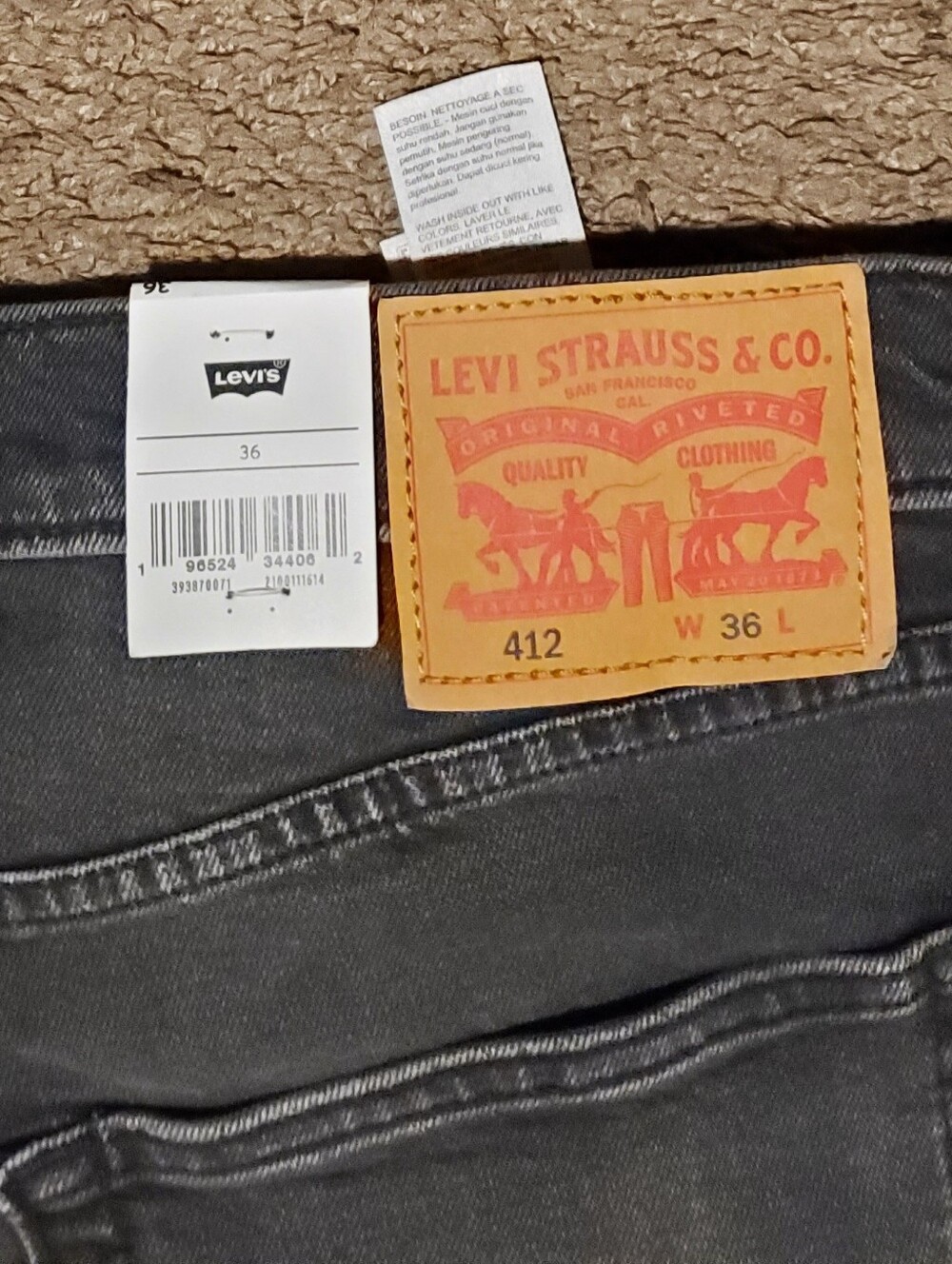 Men's Levis Washed Black Denim Shorts - Picture 3 of 4
